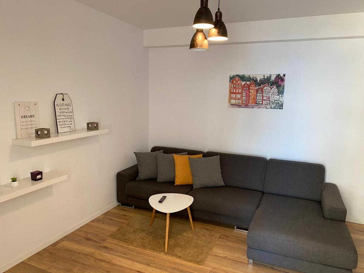 Rock Apartments Sarandë エクステリア 写真