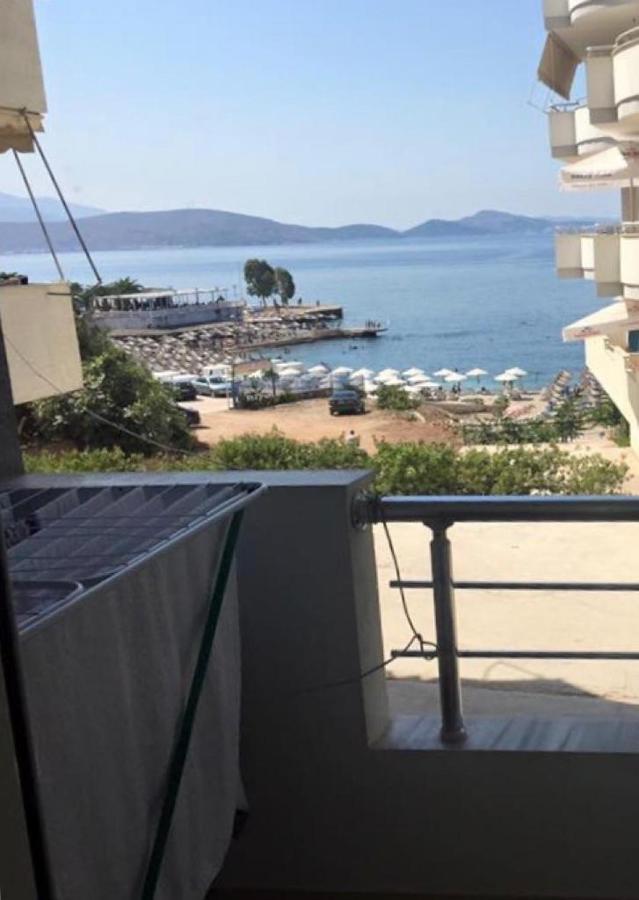 Rock Apartments Sarandë エクステリア 写真