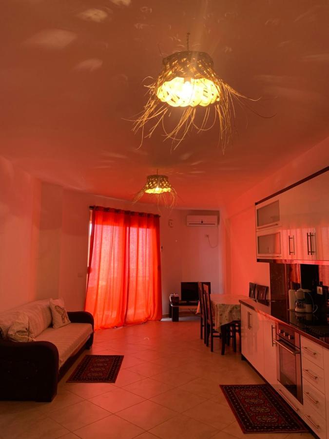 Rock Apartments Sarandë エクステリア 写真