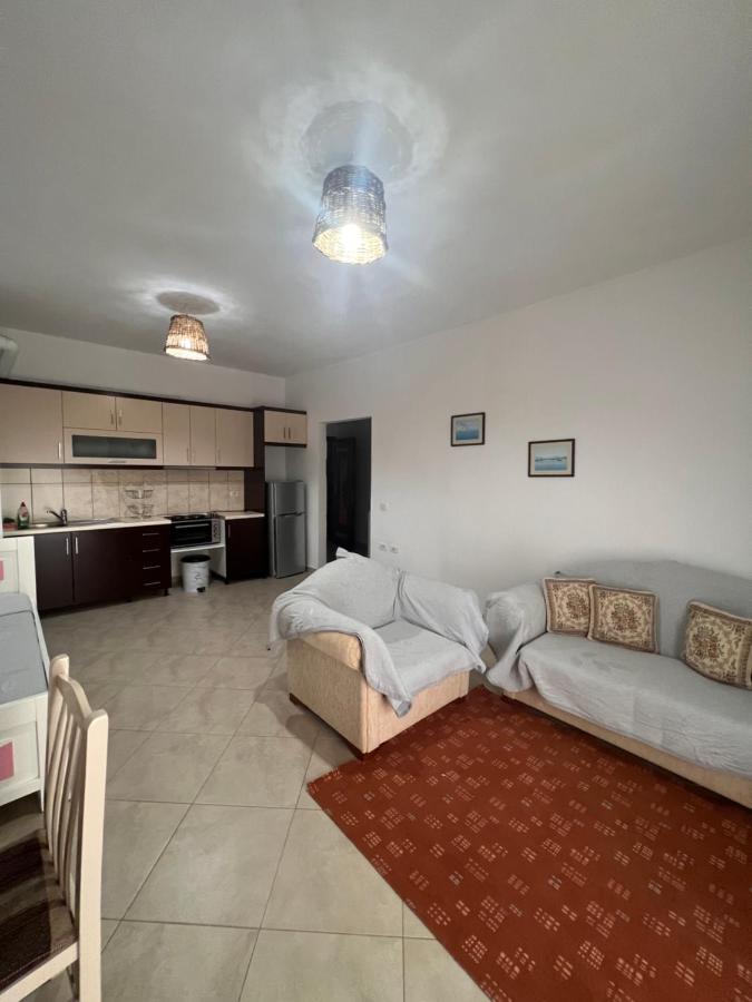 Rock Apartments Sarandë エクステリア 写真
